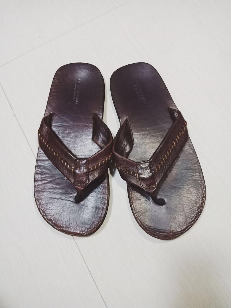 american eagle slippers