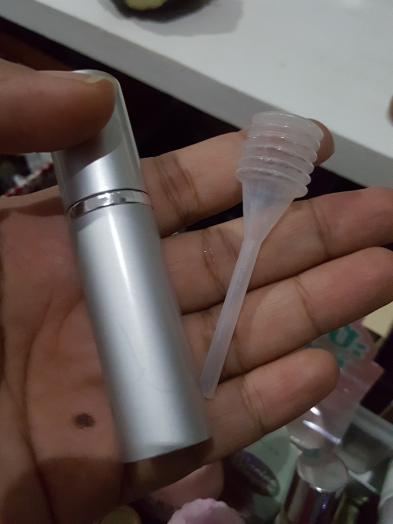 BOTOL PERFUME TRAVEL SIZE ISI PARFUM ZARA WHITE (MINISO), Kesehatan