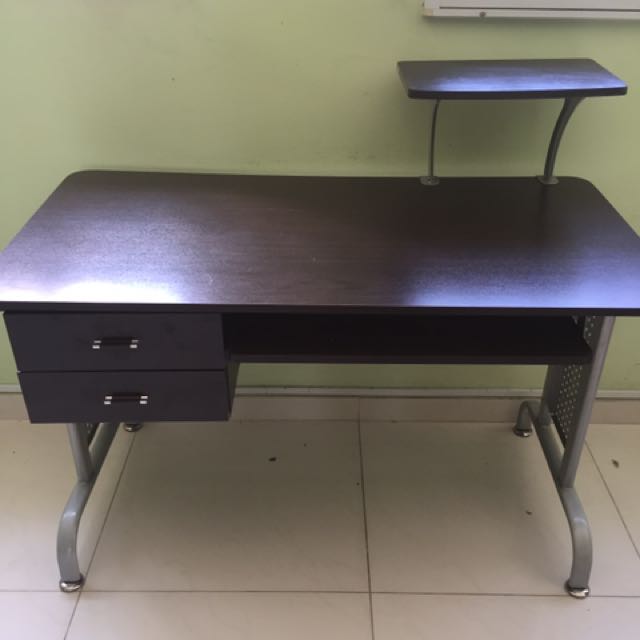 Computer Table, Furniture, Others on Carousell