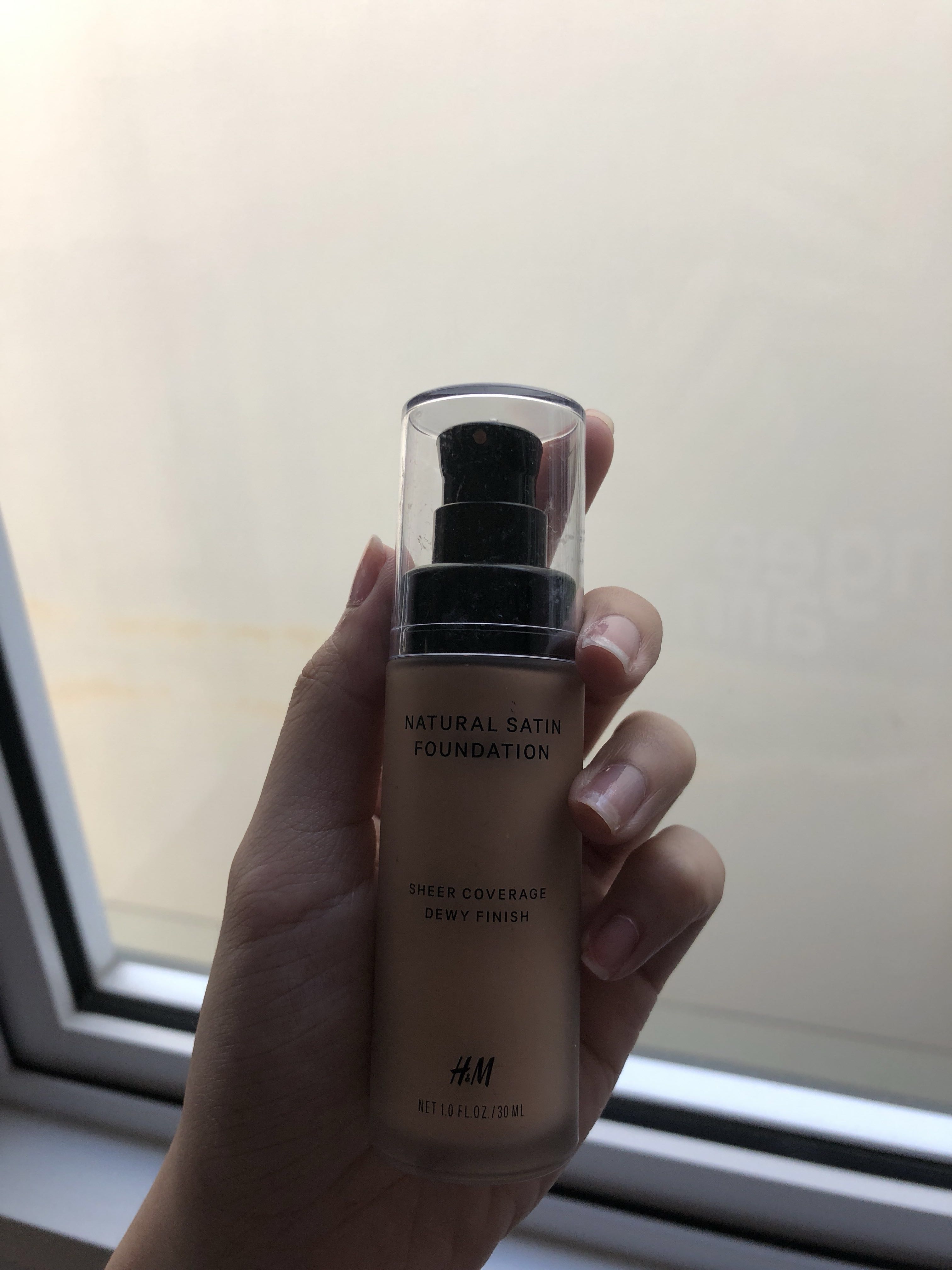 Natural satin foundation on sale h&m