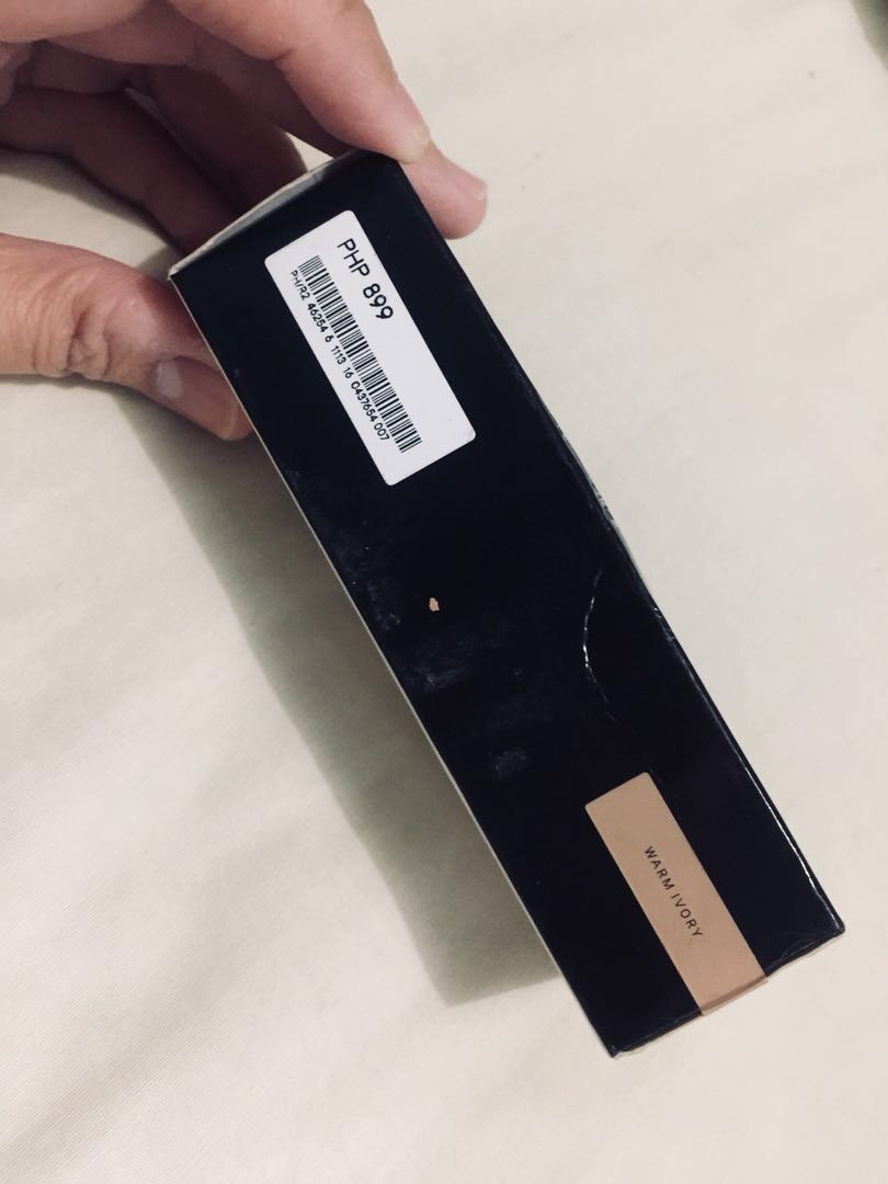 H&m natural satin foundation shop