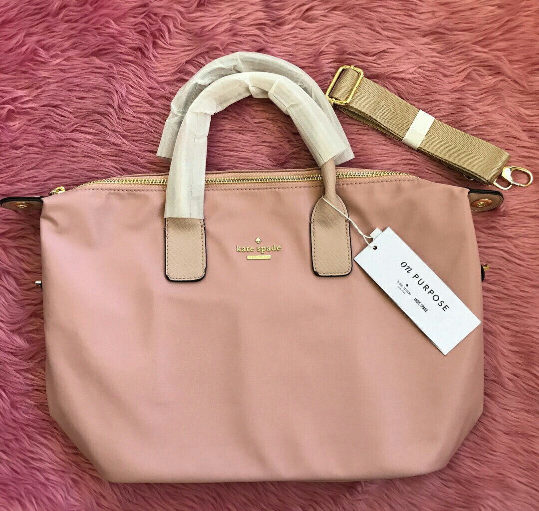 Kate Spade Lyla Weekender (Category: Luxury Bags & Wallets) located in San Mateo. Submitted by momket (Listing ID 168709012, Image 1). Description: 🎉M💓ther's Day S A L E🎉 👜 Kate Spade Lyla Weekender 🔖1500+SF ➡Mode of Payment: BDO/Palawan/Cebuana ➡Payment first before shipping 📩 Message us for inquiries 📍Fast Moving item 🚩With inclusions ❌ Rush Shipping ❌ Cancelation of order ❌Joy Reserver.
