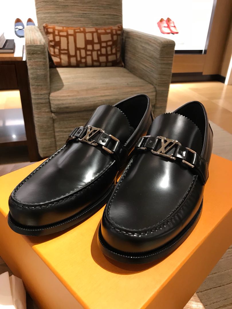 LV Louis Vuitton men’s shoes, Luxury, Apparel on Carousell