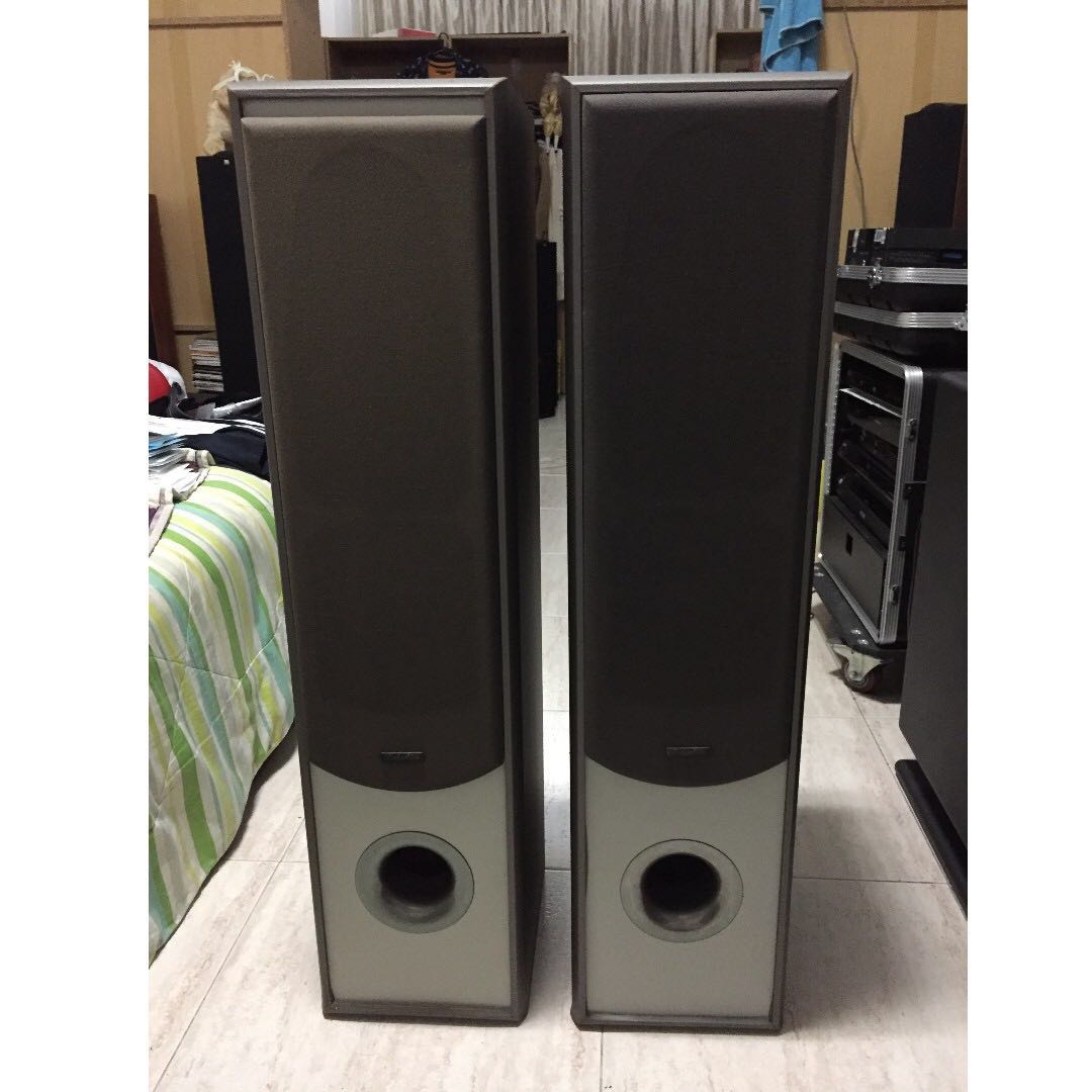 Robertson Audio Mp 33 3 Ways Floor Standing Speakers Electronics Audio On Carousell