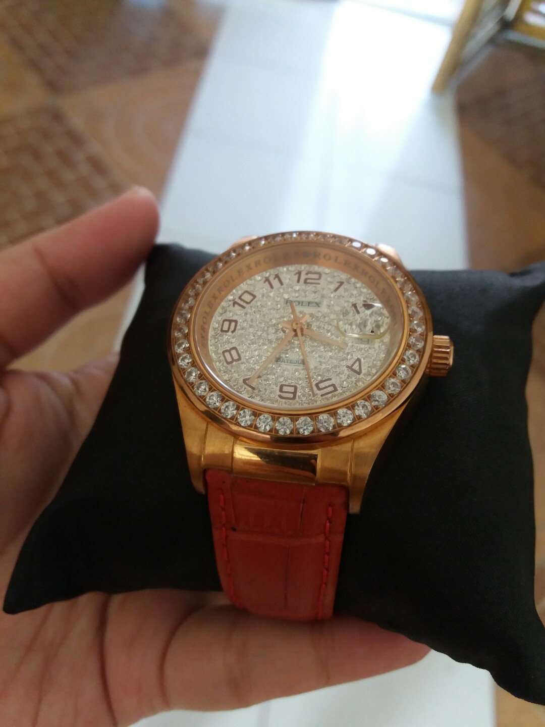 Rolex Swarovski, Fesyen Wanita, Jam Tangan di Carousell
