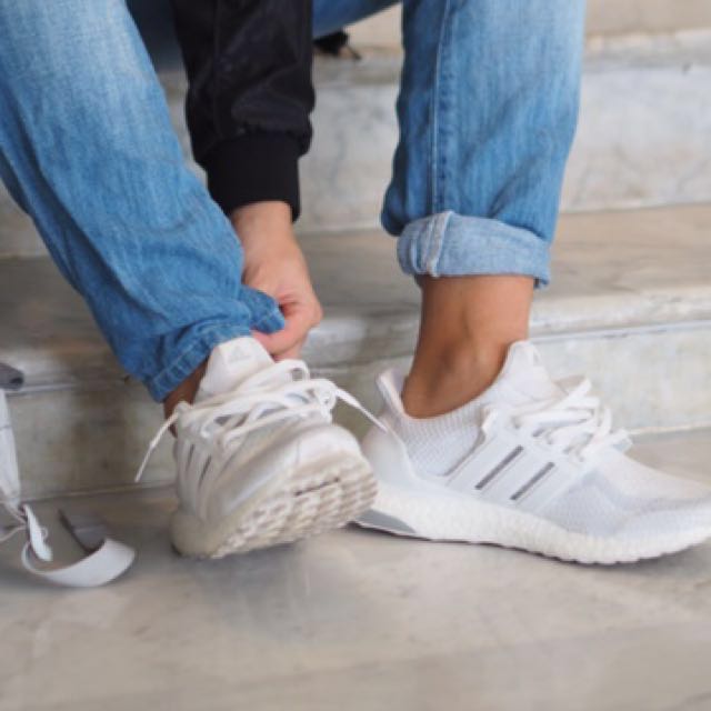 Adidas ultra boost on sale triple white 2.0