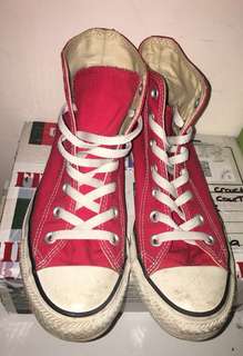 Converse High Tops - Red