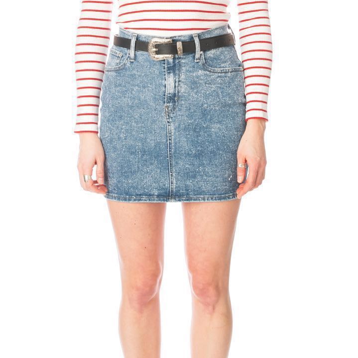 Authentic Levi s Mile High Denim Skirt Women s Fashion Bottoms Jeans Leggings on Carousell
