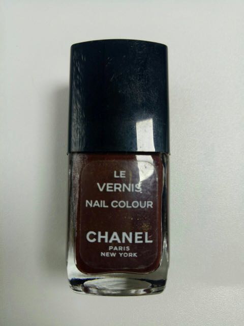 Chanel Le Vernis Nail Colour Rouge Tres Noir (Very Vamp)