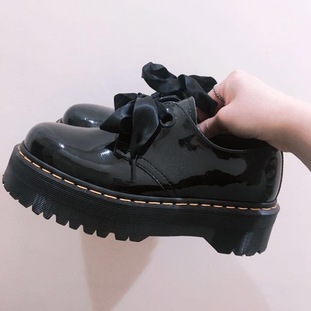 martens holly