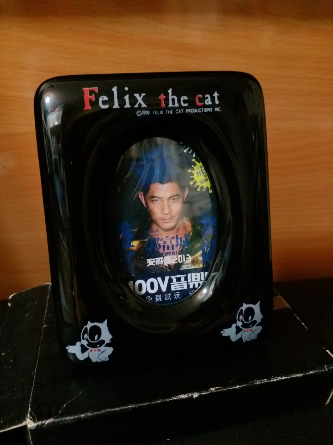 Felix The Cat 瓷器2r相架 Home Furniture Home Others On Carousell