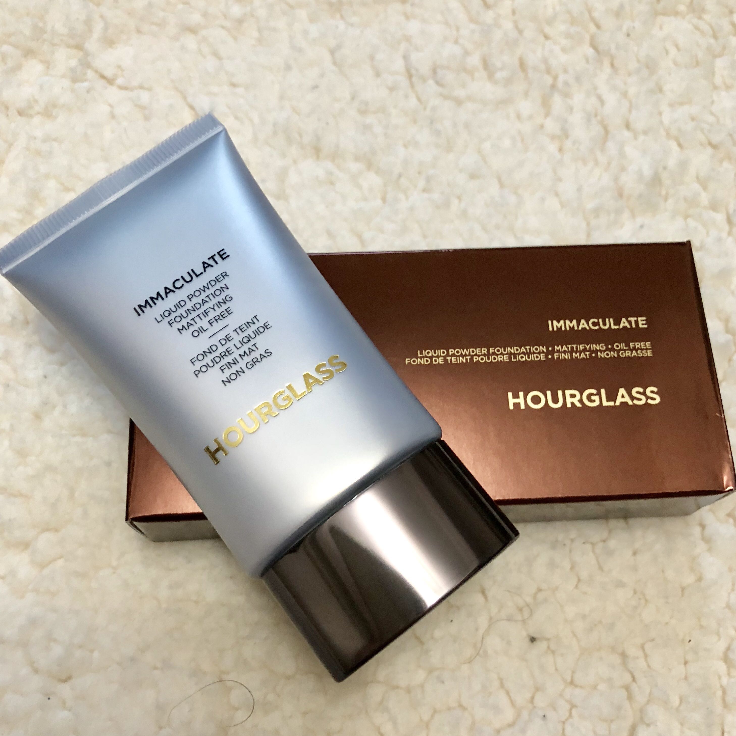 Hourglass Immaculate Liquid Powder Foundation Beige, Beauty