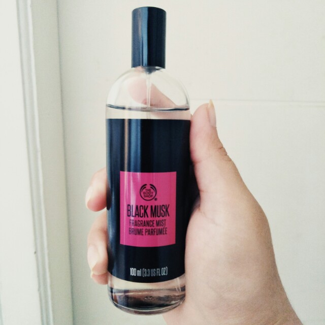 harga parfum body shop black musk