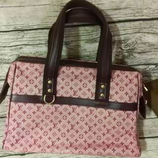 Bauletto Vuitton Josephine monogram in 14100 Asti for €270.00 for sale