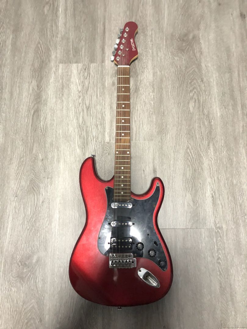 Electric Guitar with Amp, Hobbies & Toys, Music & Media, Musical