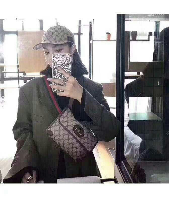 gucci chest bag