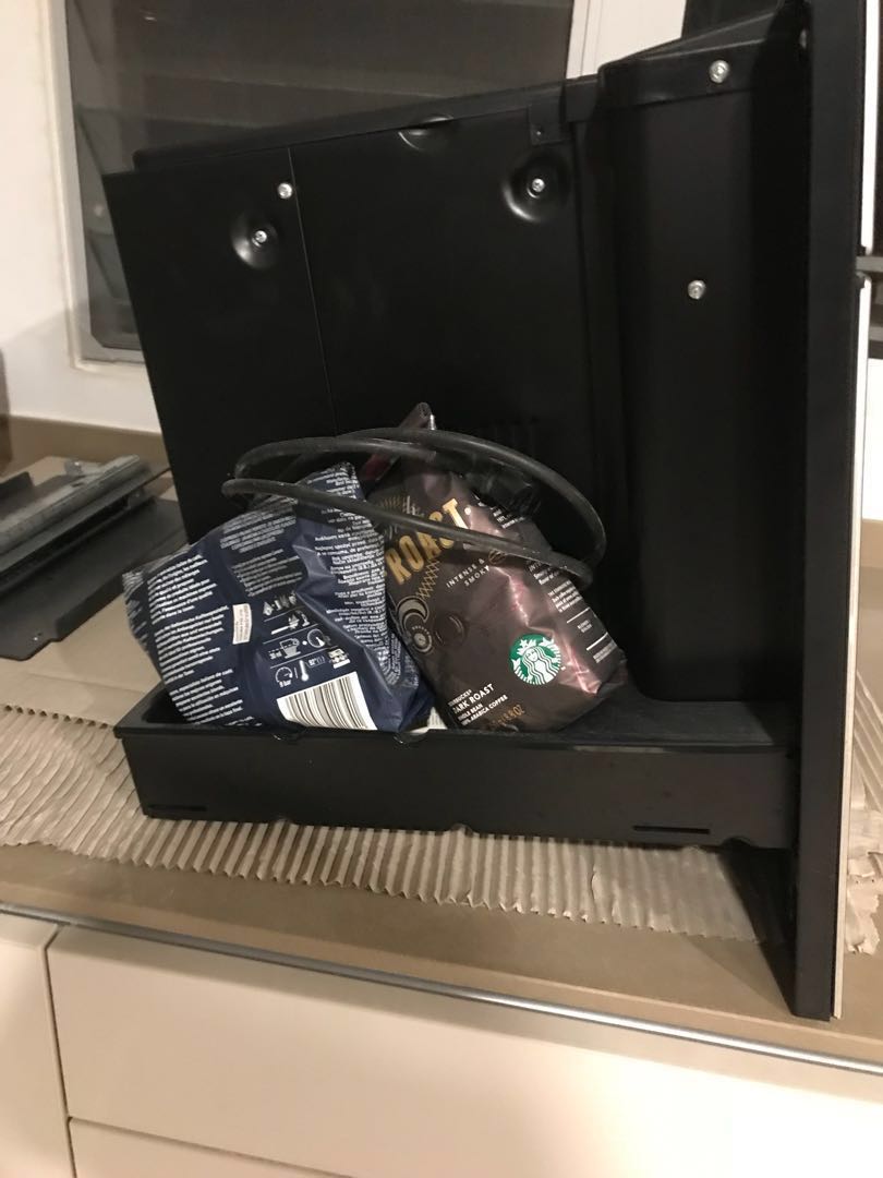 Kuppersbusch builtin coffee machine EKV6500, TV & Home Appliances