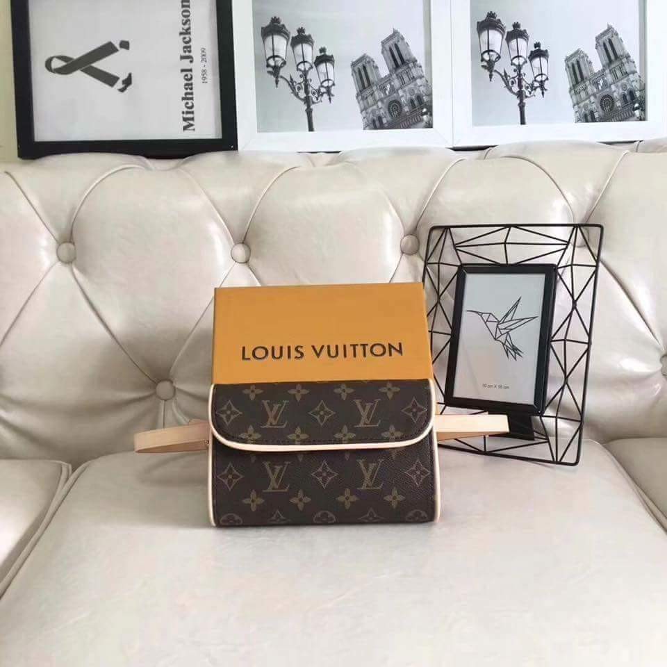 pochette florentine belt bag