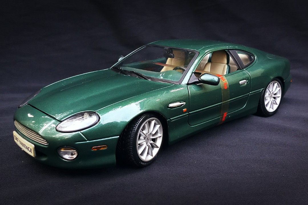 Maisto deals aston martin