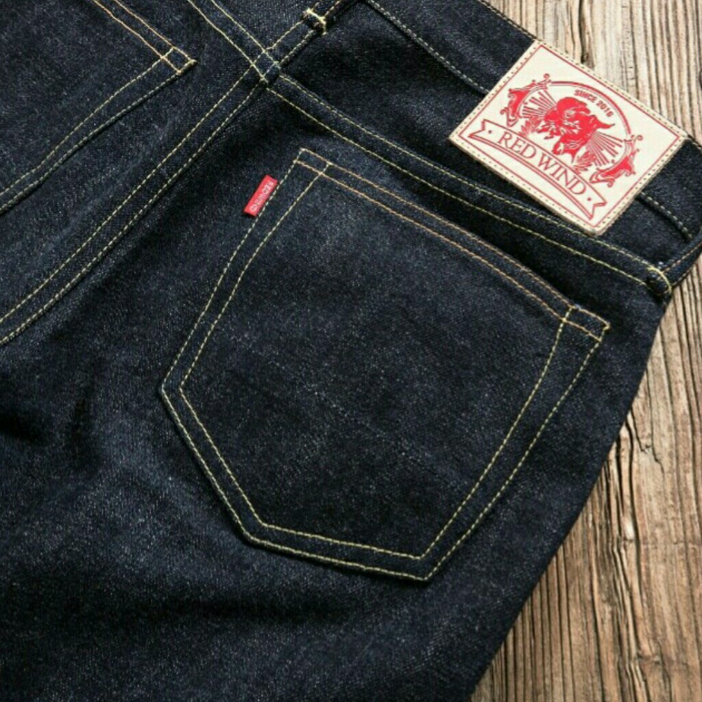 red wind jeans