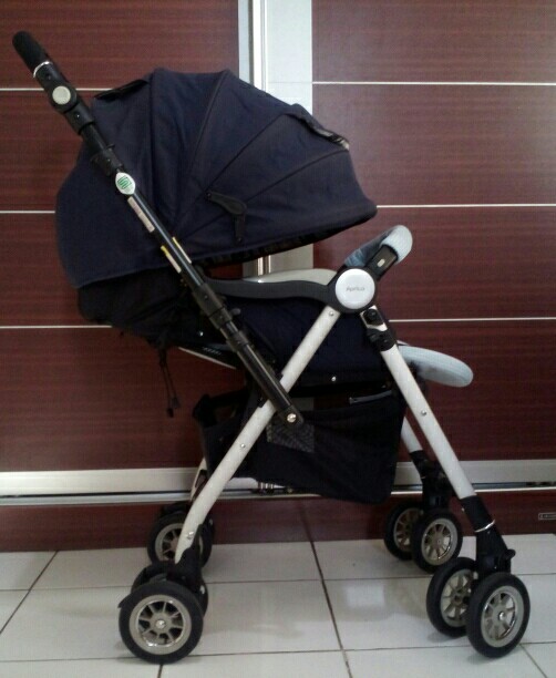stroller bayi aprica
