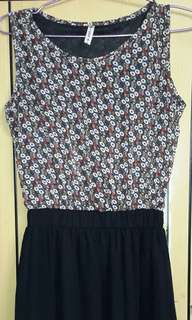 Dress Bunga Hitam