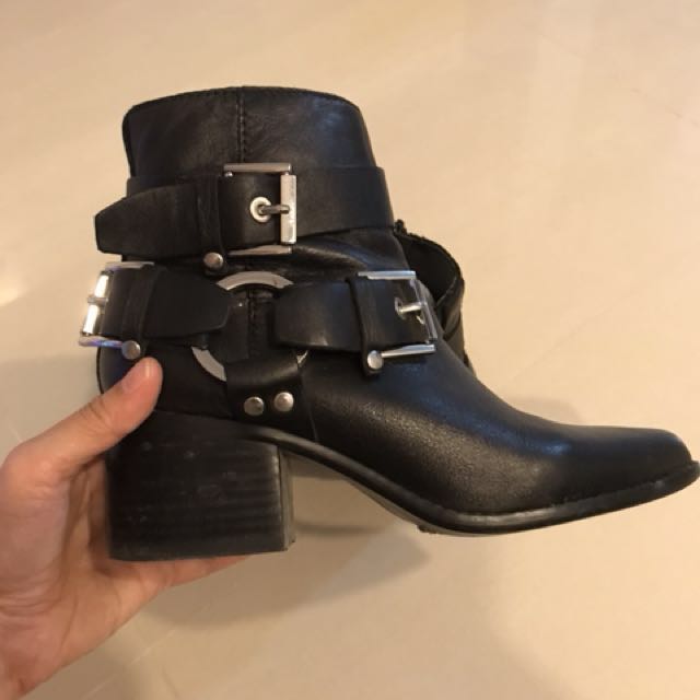 Aldo Boots slightly used Women s Fashion Footwear Boots on