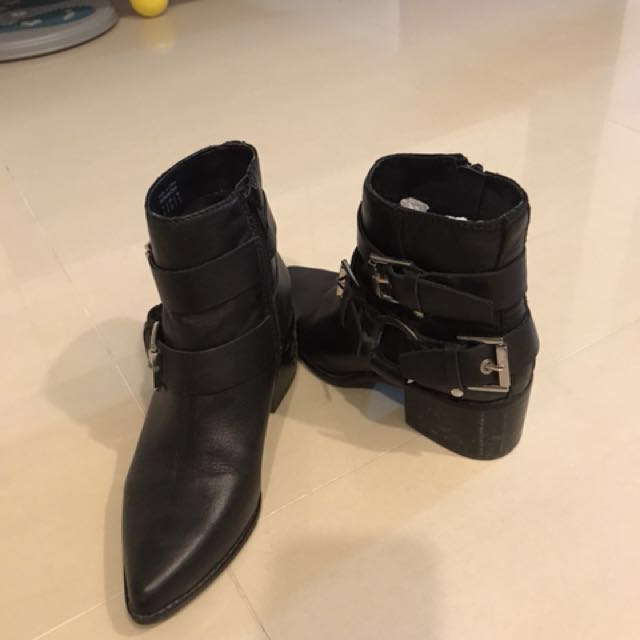 Aldo Boots slightly used Women s Fashion Footwear Boots on