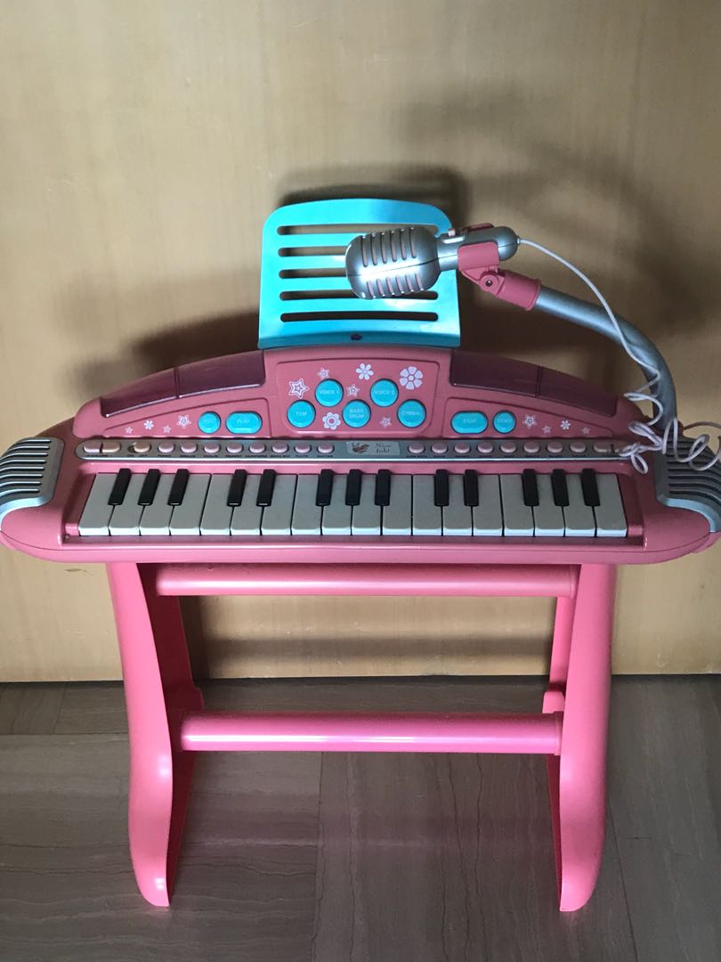 elc toy piano