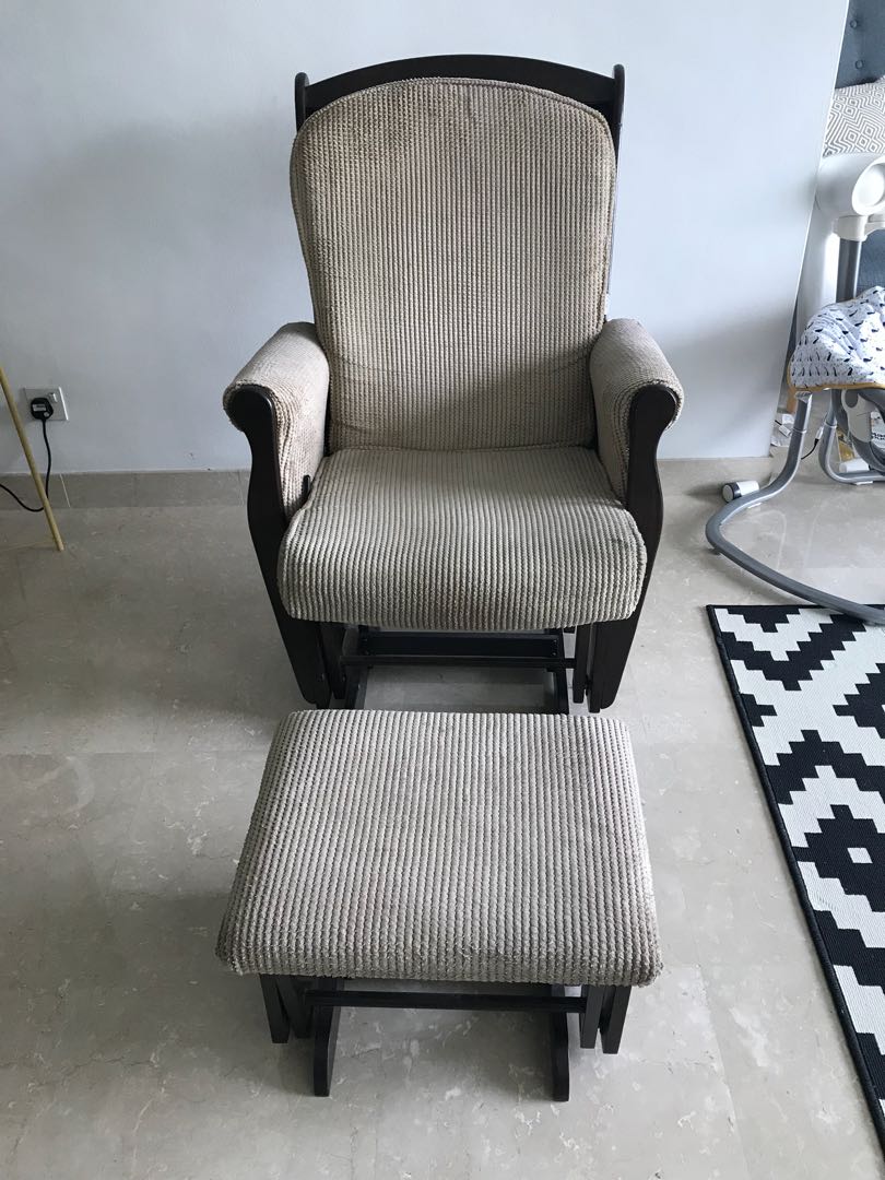 Glider rocking nursing chair, Furniture & Home Living, Furniture