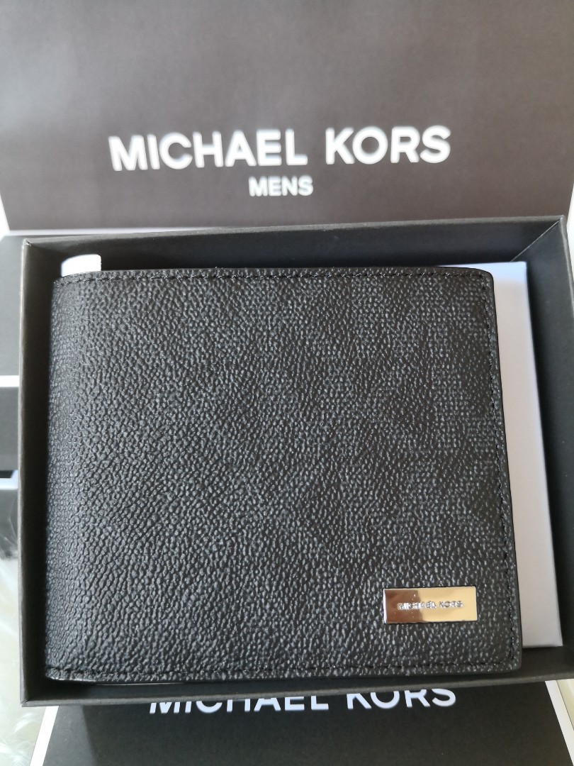 Michael Kors Jet Set Mens Billfold Wallet (BLK/BLK, Men's Fashion, Watches  & Accessories, Wallets & Card Holders on Carousell
