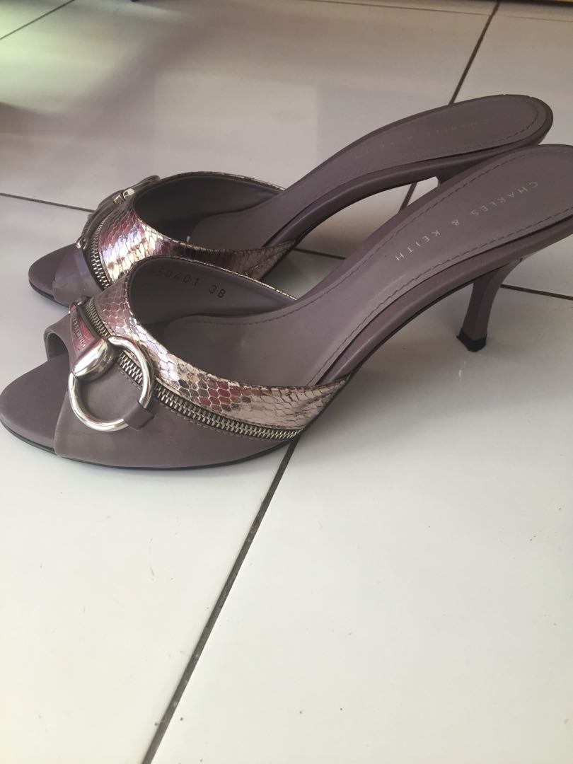 Preloved Sepatu Charlesandkeith Heels 7 Cm Warna Ungu Muda Sz 37 Fesyen Wanita Sepatu Di Carousell