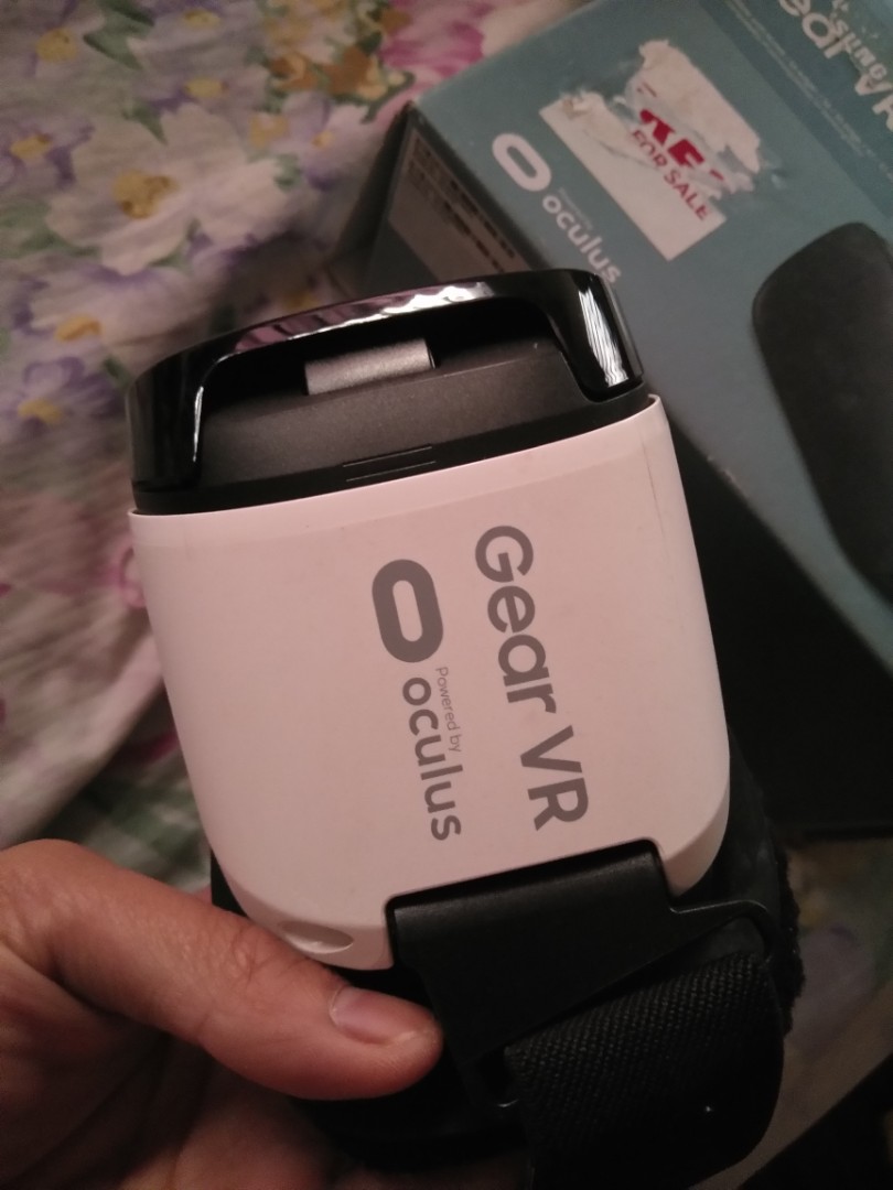 Samsung VR Gear (Category: TV Parts & Accessories) located in Rizal. Submitted by devieren (Listing ID 169207775, Image 2). Description: .