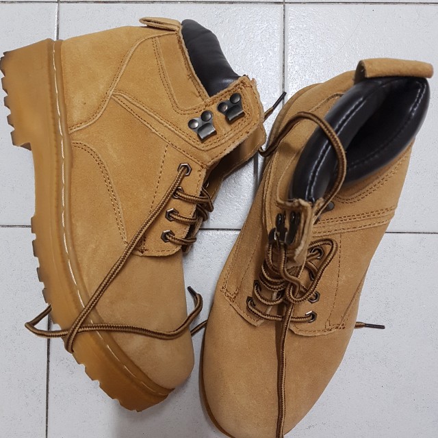 shock resistant boots