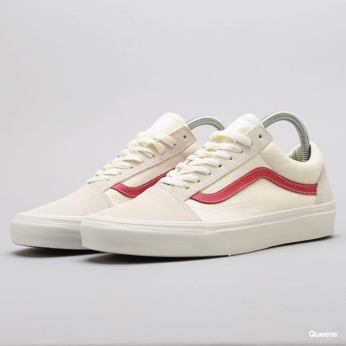 Old Skool White Red, Fashion, Footwear, Sneakers on Carousell