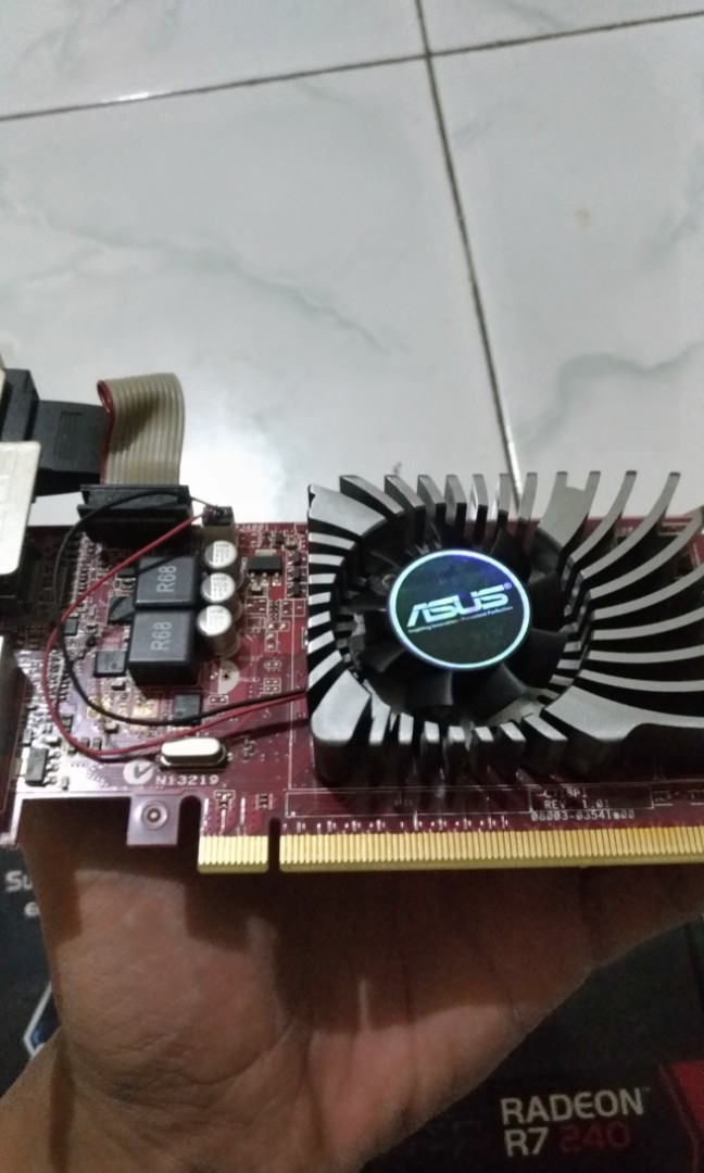 Vga Asus R7 240 2gb Ddr3 Elektronik Komputer Desktop Di Carousell