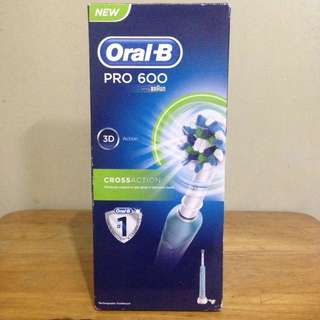 Oral B Pro 600 Rechargeable Toothbrush