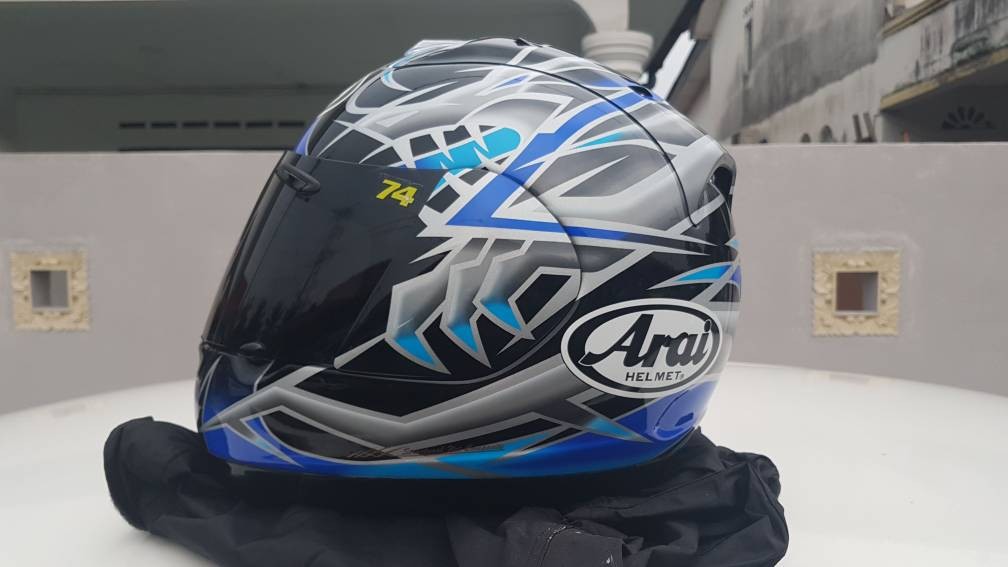 Harga helmet arai okada original