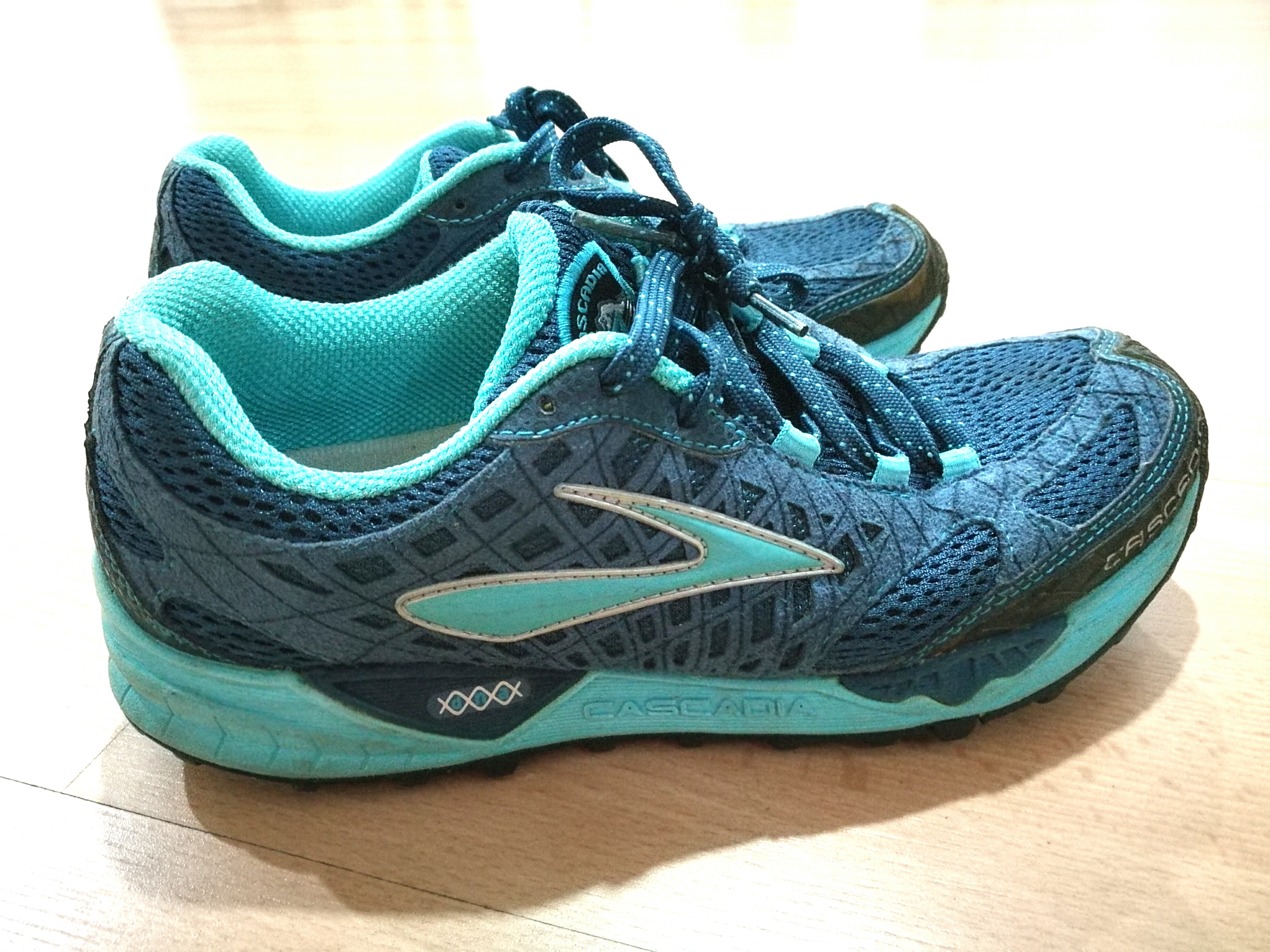 Brooks cascadia 7 womens hotsell 2018