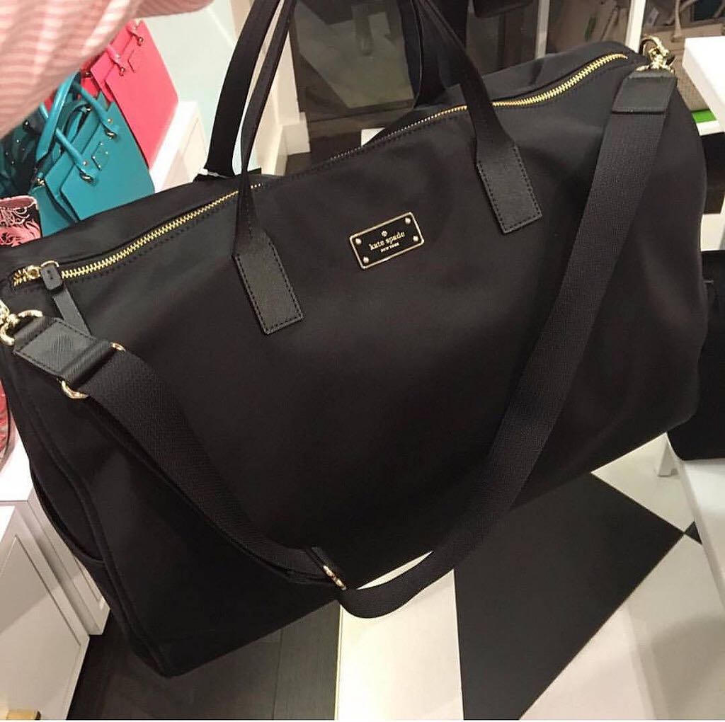 Kate Spade New York Blake Avenue Filipa Travel Duffle Bag, Women's Fashion,  Bags & Wallets, Cross-body Bags on Carousell