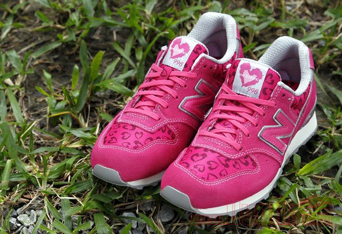 New balance2002R  24.5cm