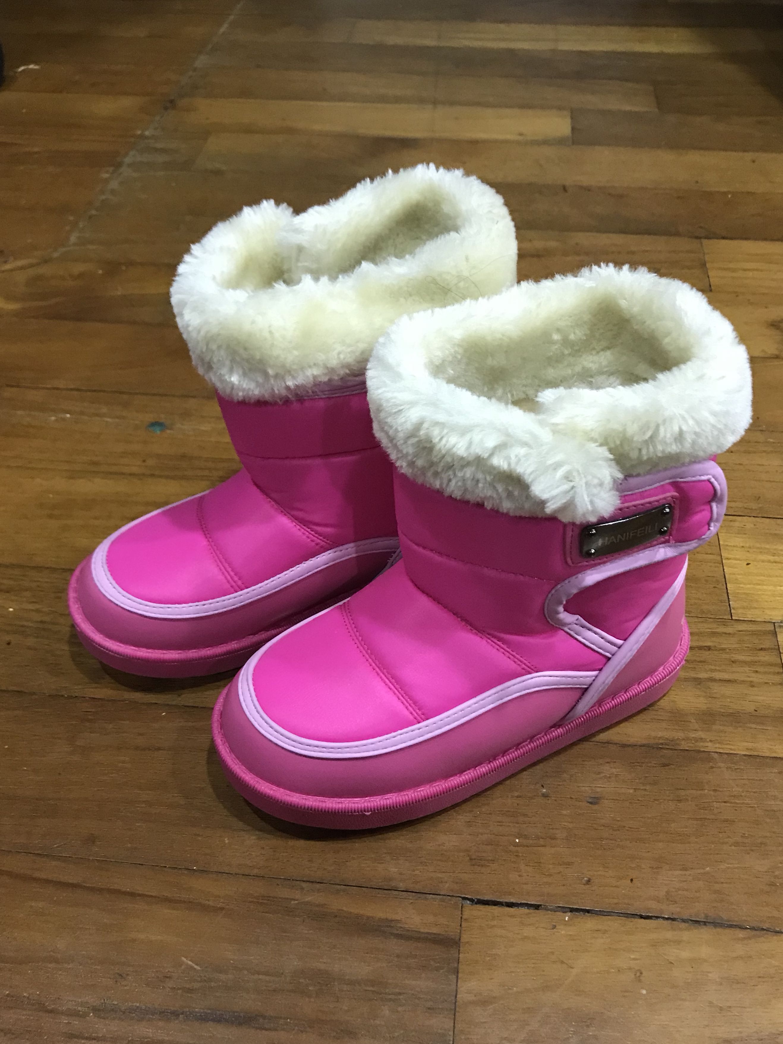hot pink winter boots
