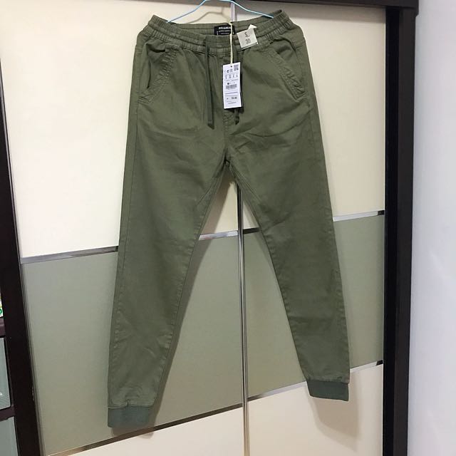 Pull and bear mens joggers outlet