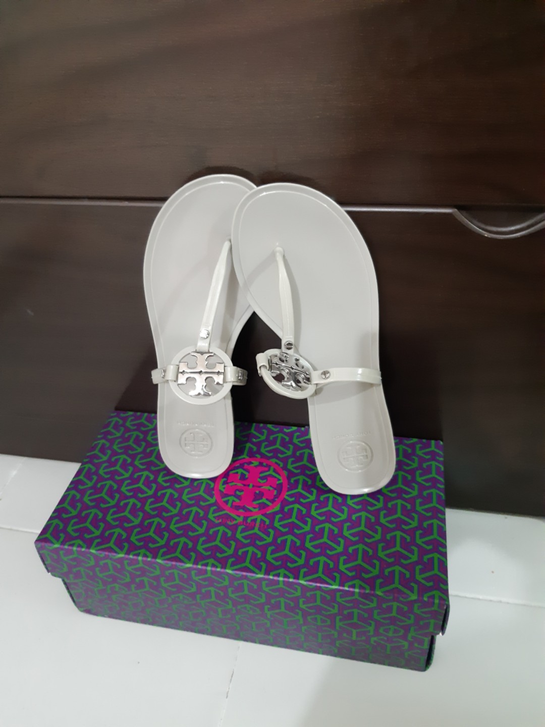 AUTHENTIC TORY BURCH MILLER SANDAL 