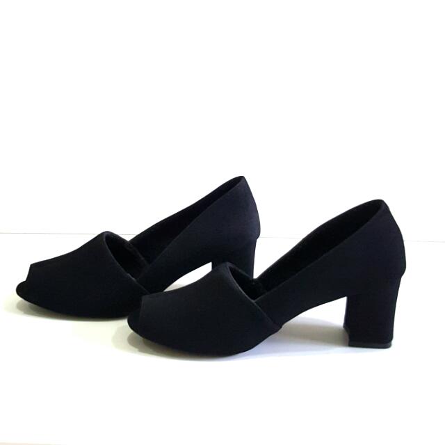 sepatu block heels