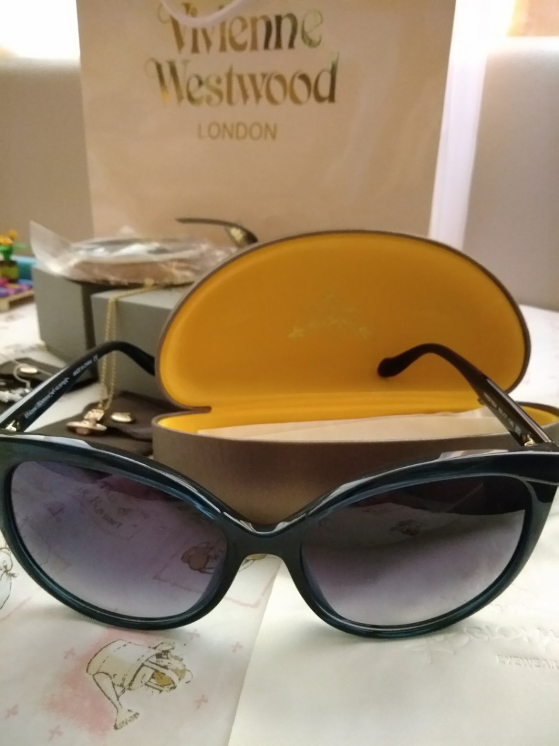 Women's Vivienne Westwood Anglomania Sunglasses, 女裝, 手錶及配件