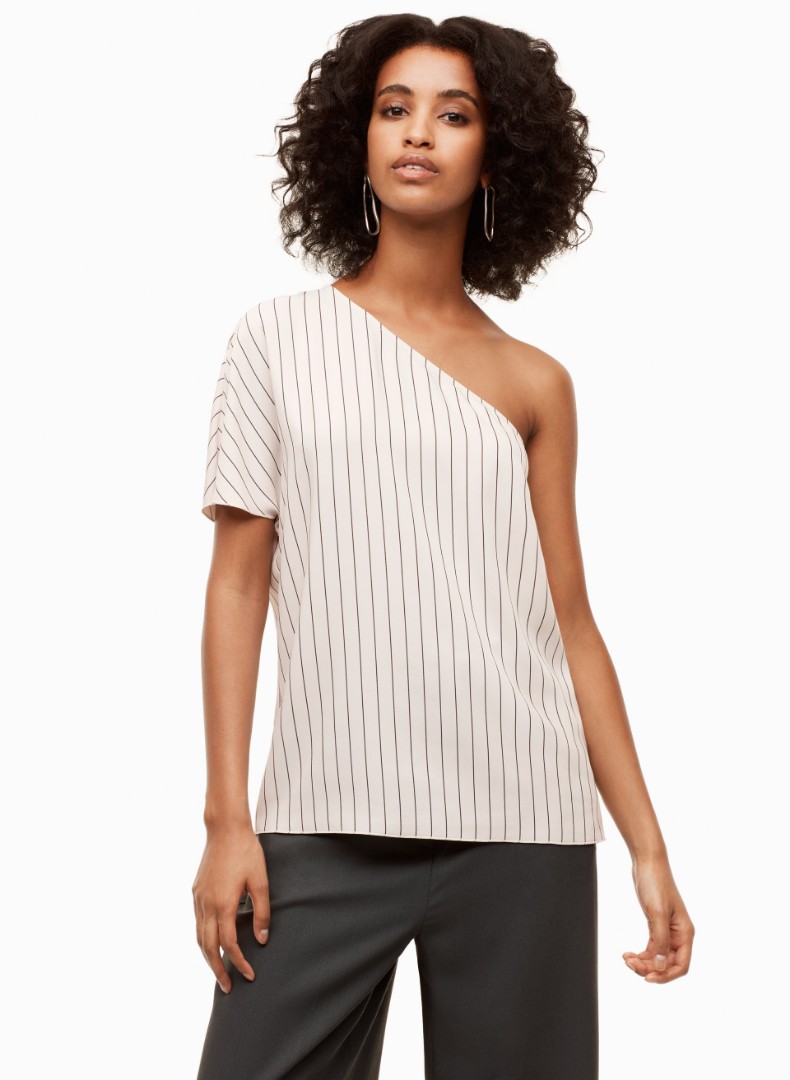 Aritzia one hotsell shoulder