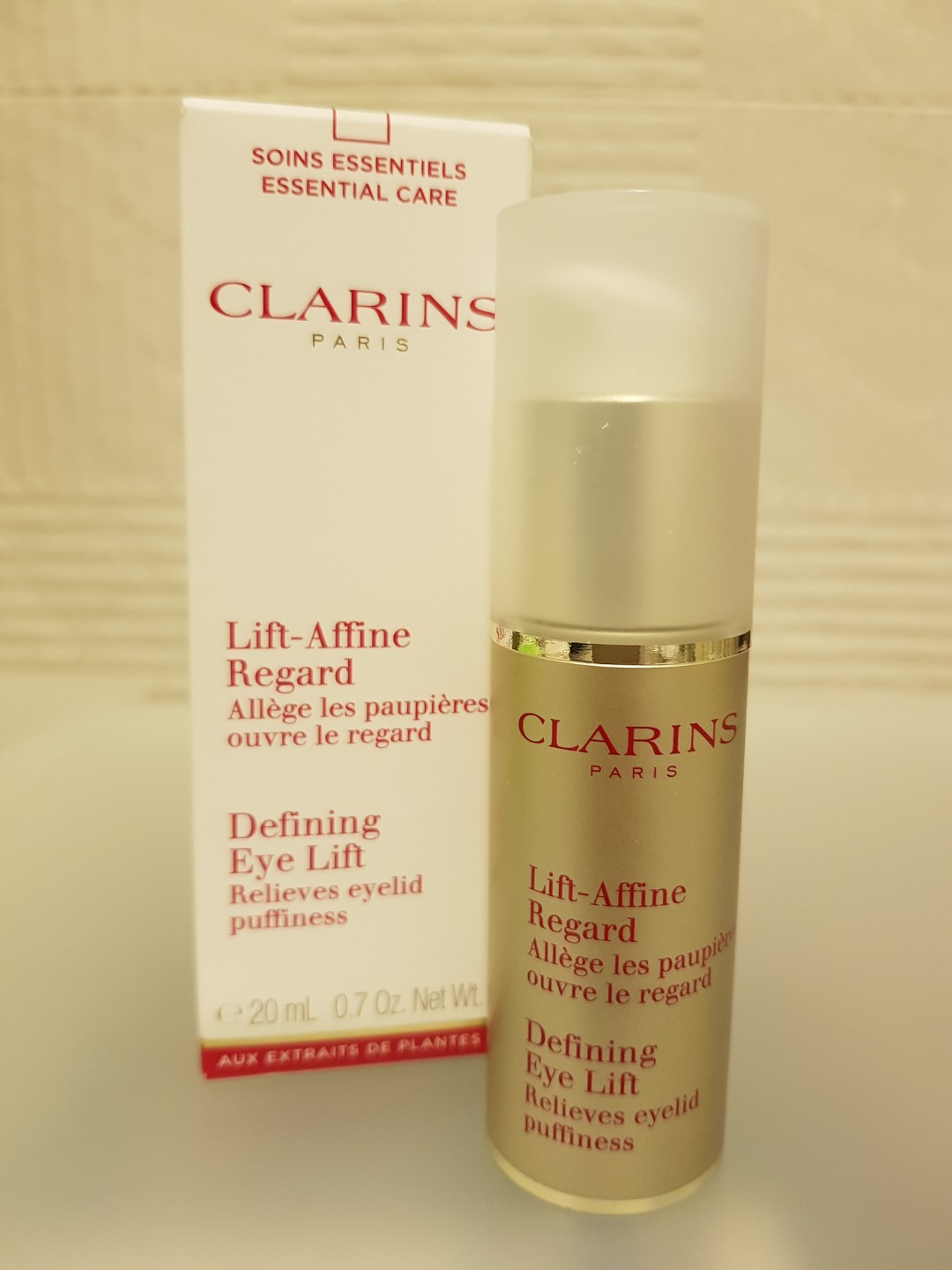clarins defining eye lift