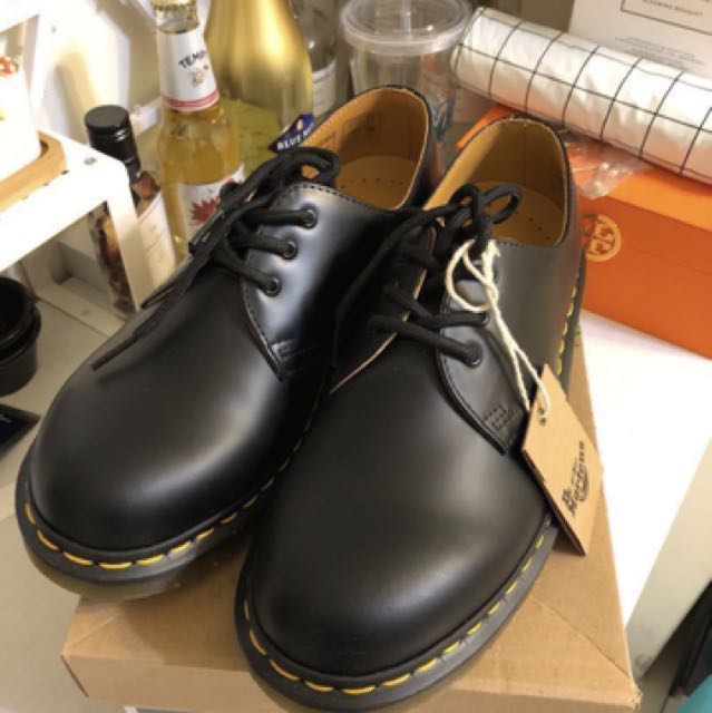 jungkook dr martens