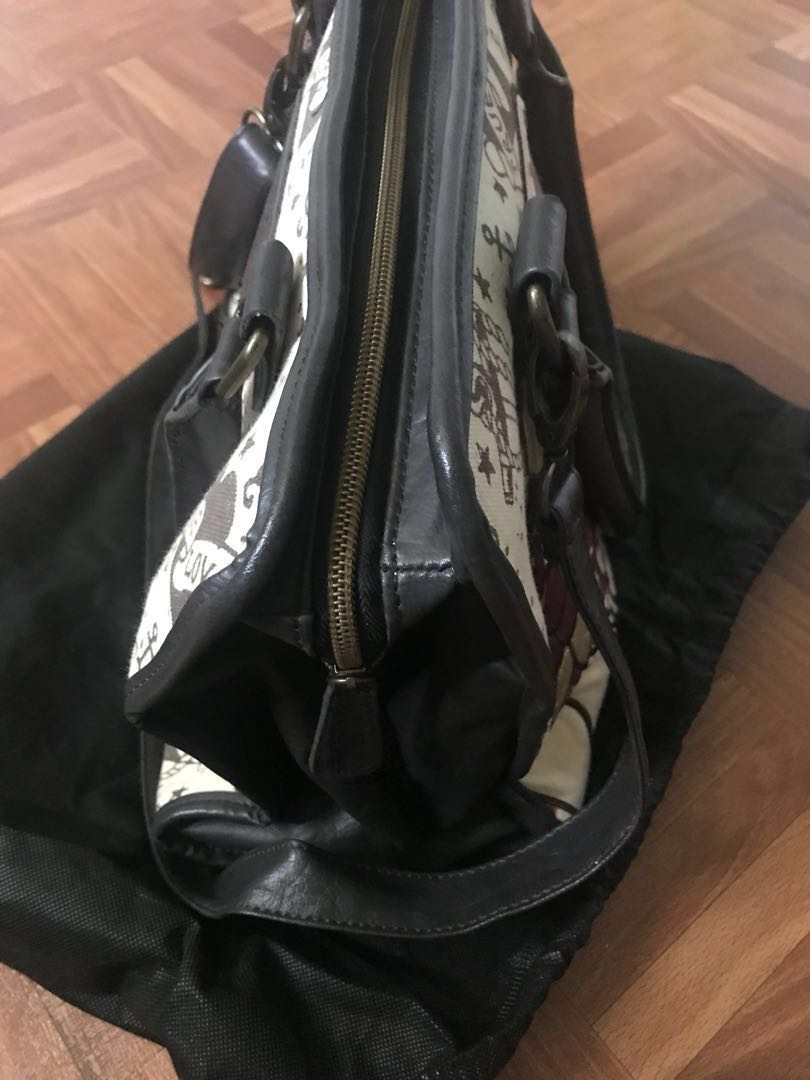 Firefly Rustan’s DISNEY Little Mermaid Edition bag with sling, Luxury